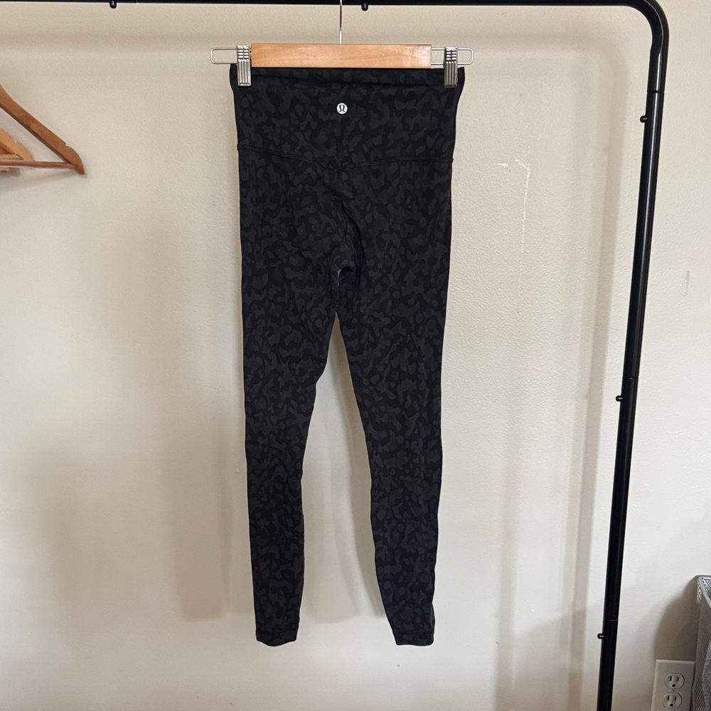 lululemon athletica Charcoal Patterned Leggings - Picture 3 of 4